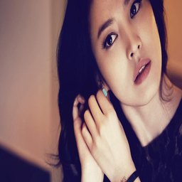 公交车上做运动：后排还是前排更适合？探索意想不到的健身方式