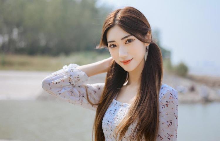 刺激打扑克摇床的流行趋势